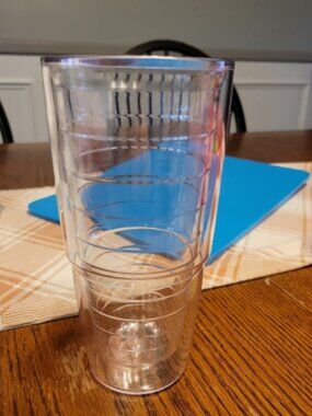 Clear tumbler. Never used. No lid